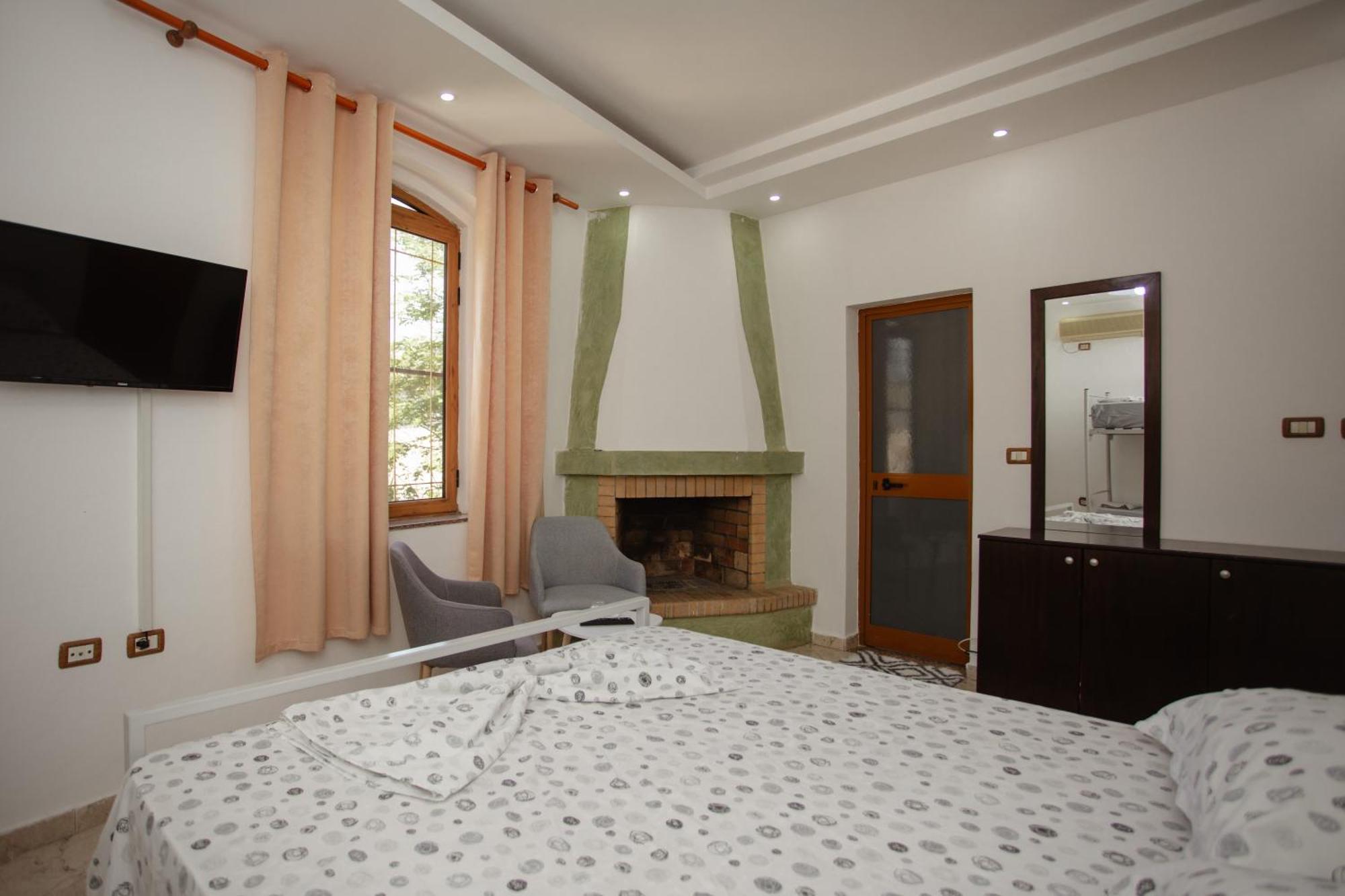 Hotel Shkodra Lake Shiroka Luaran gambar