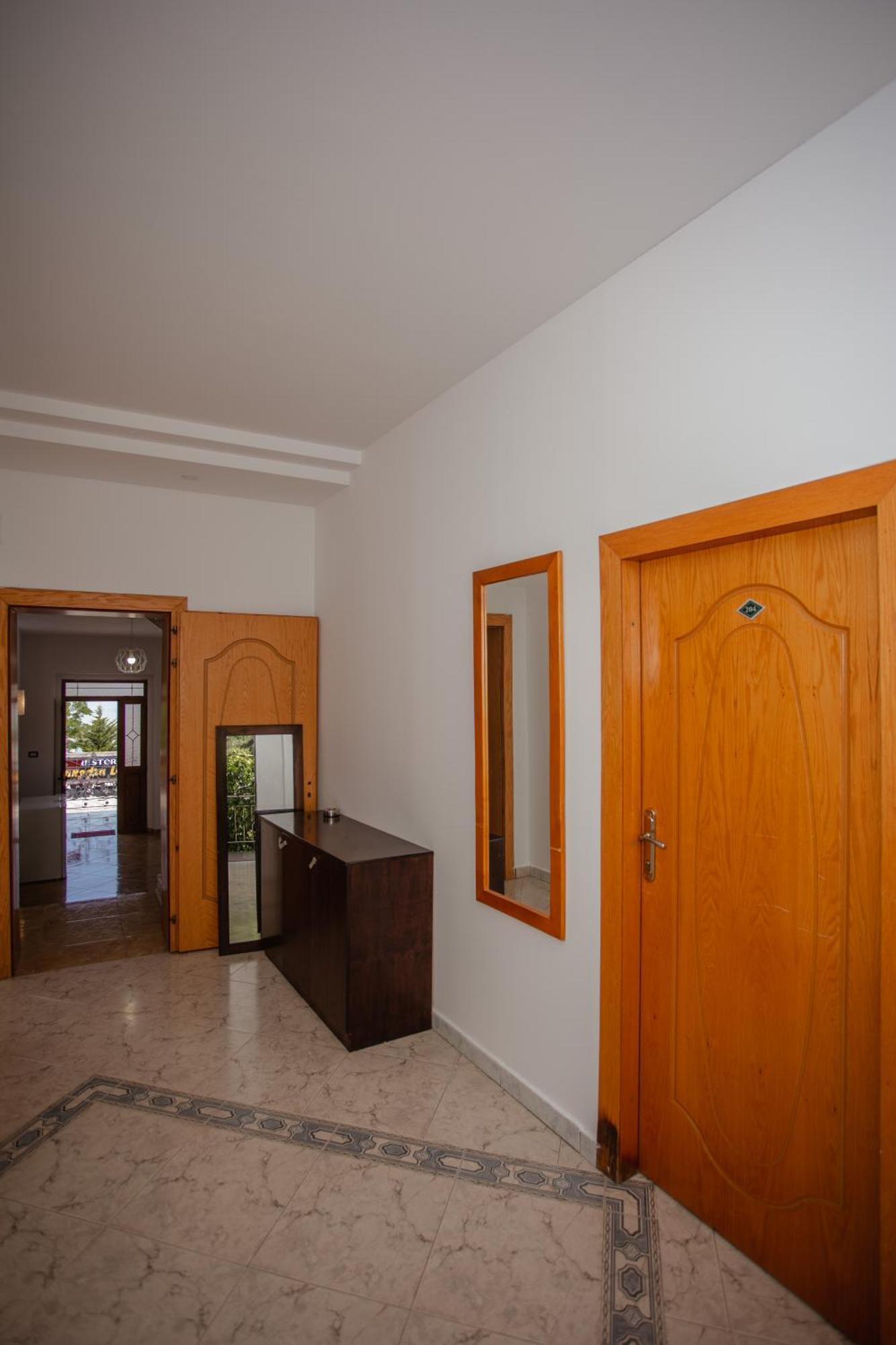 Hotel Shkodra Lake Shiroka Luaran gambar