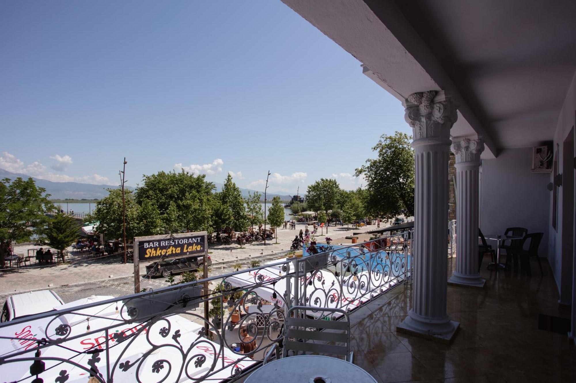 Hotel Shkodra Lake Shiroka Luaran gambar