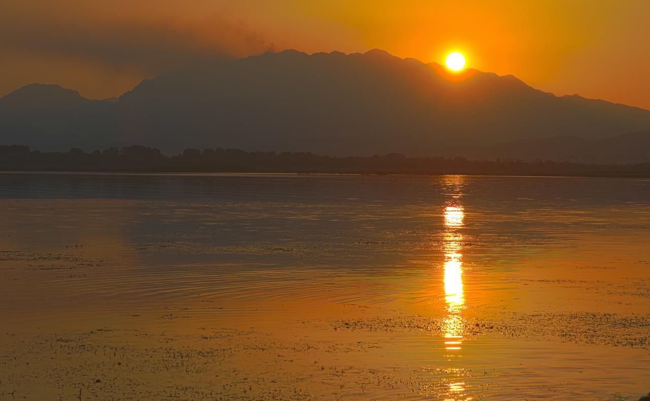 Hotel Shkodra Lake Shiroka Luaran gambar